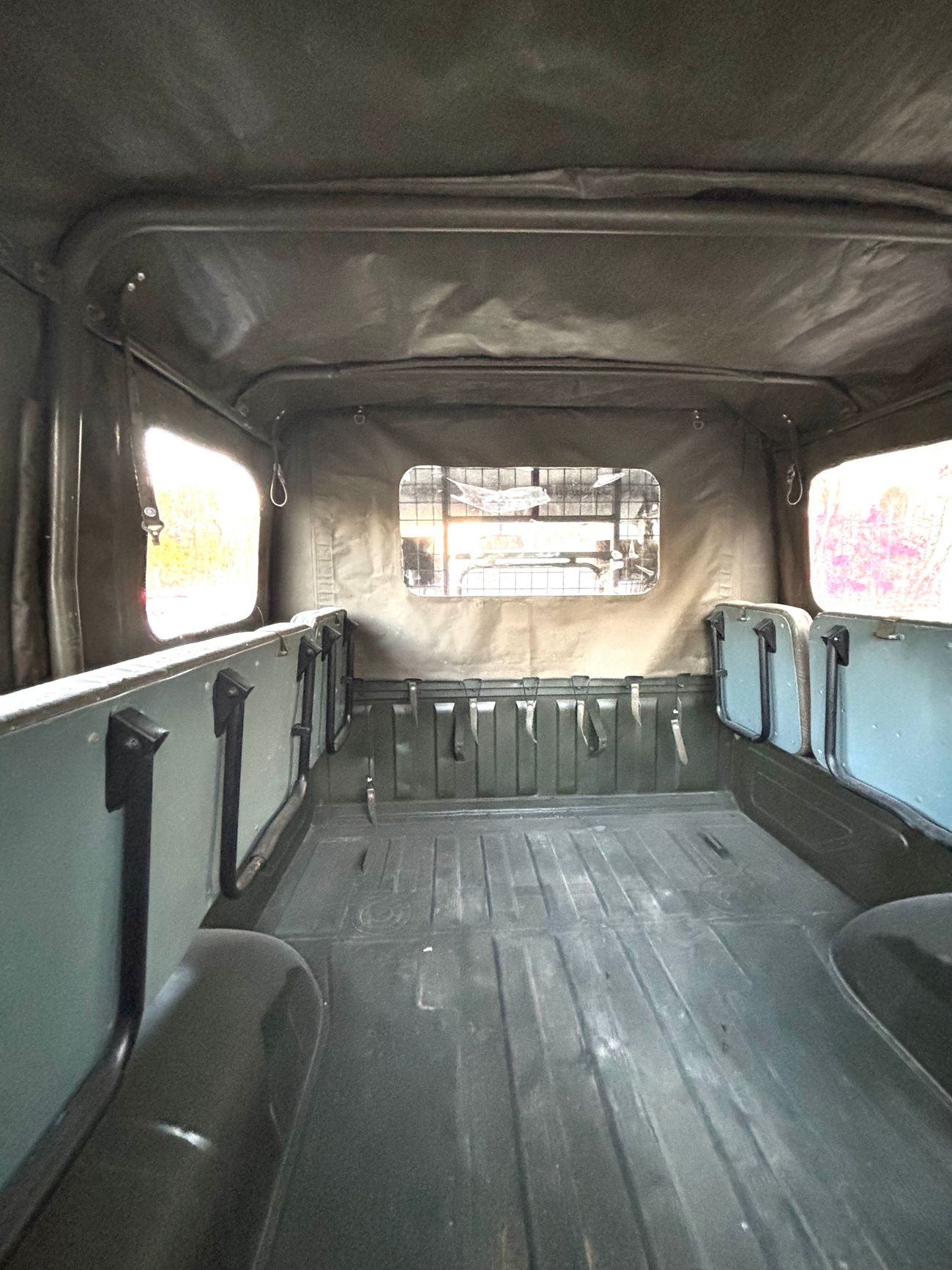 مرسيدس بنز G 230