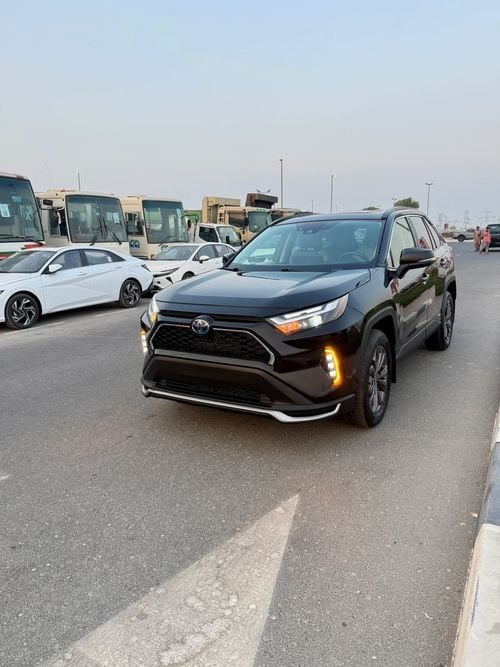 تويوتا راف ٤ XLE HEV RAV4 XLE Premium HV AWD 4X4