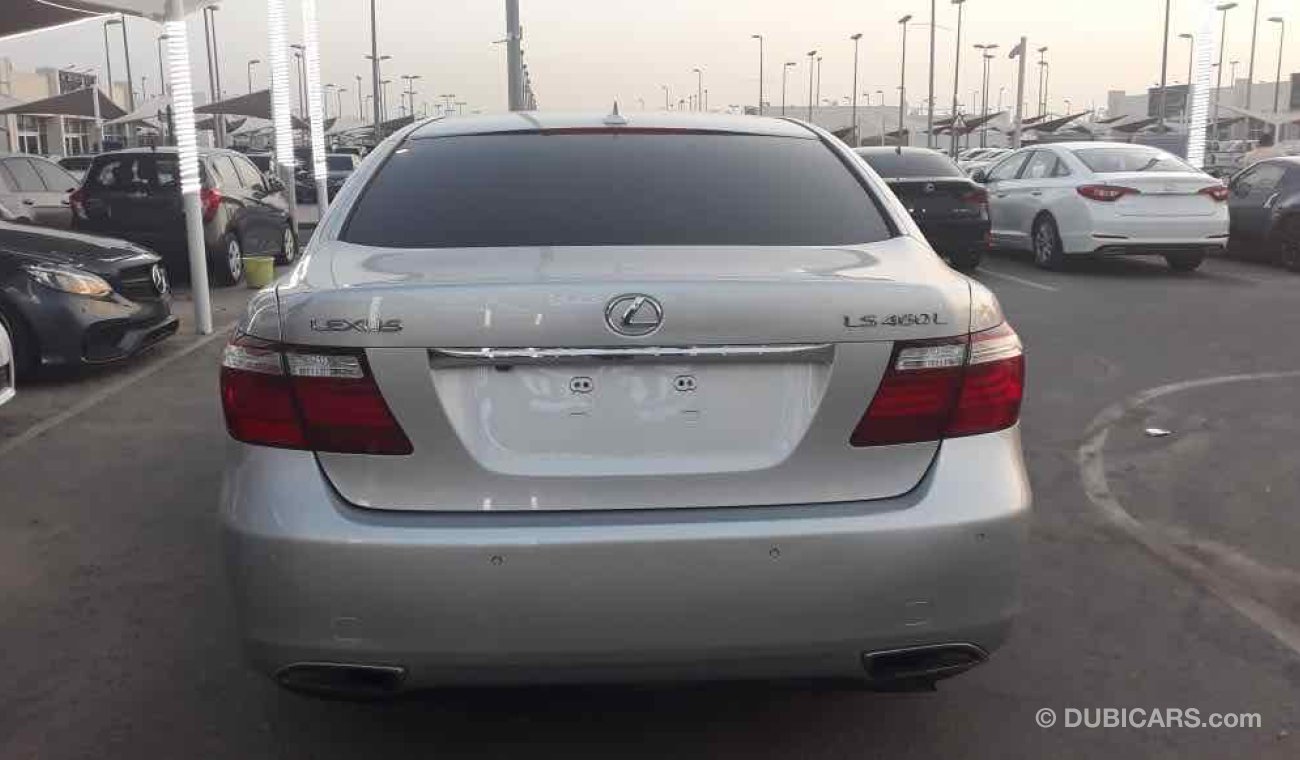 Lexus LS460