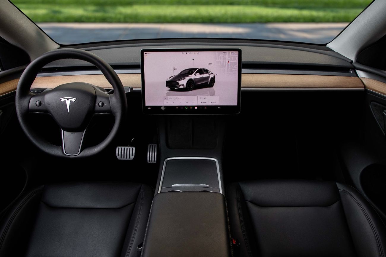 تسلا موديل Y Long Range | 3,427 P.M  | 0% Downpayment | Enhanced Autopilot | Pearl White