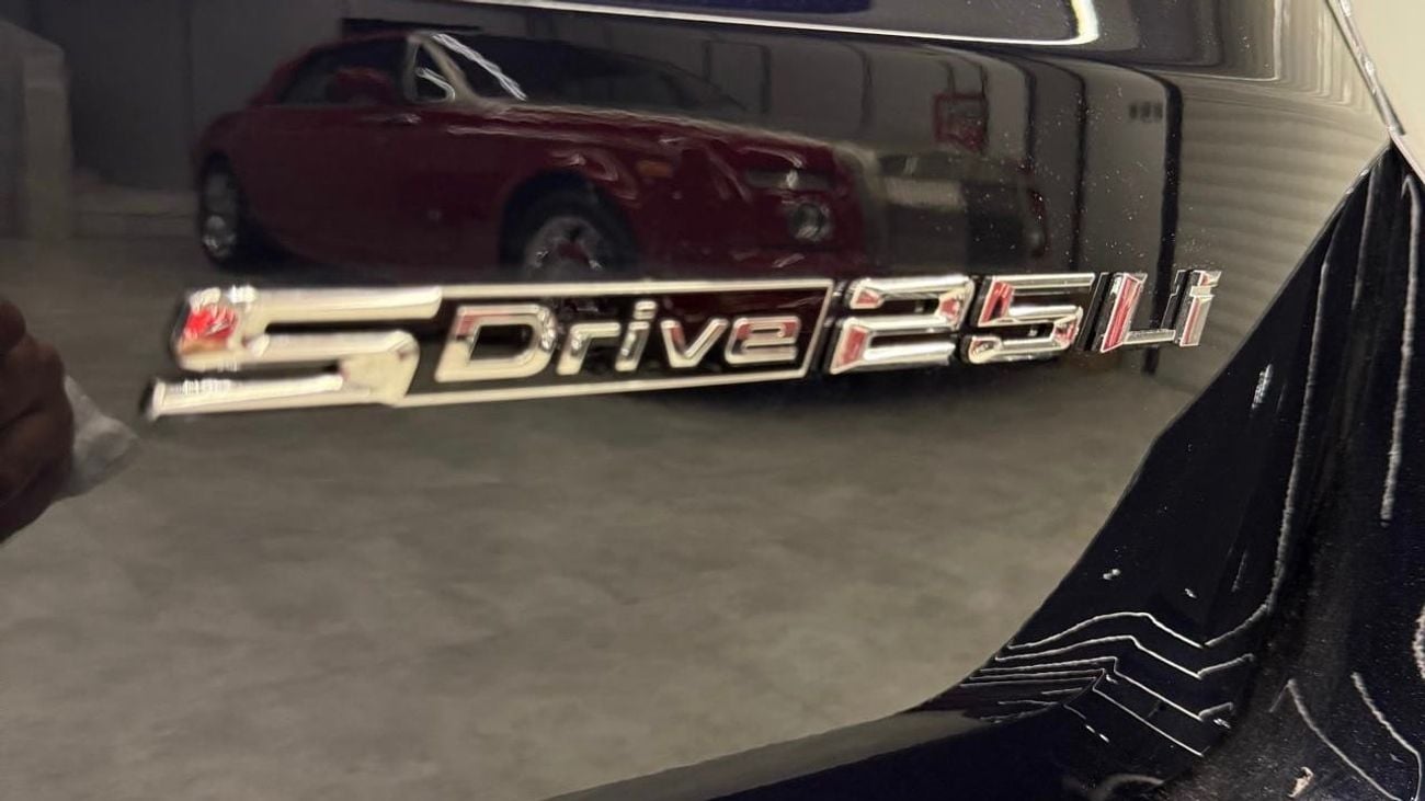 بي أم دبليو X1 S Drive 2.5 LI