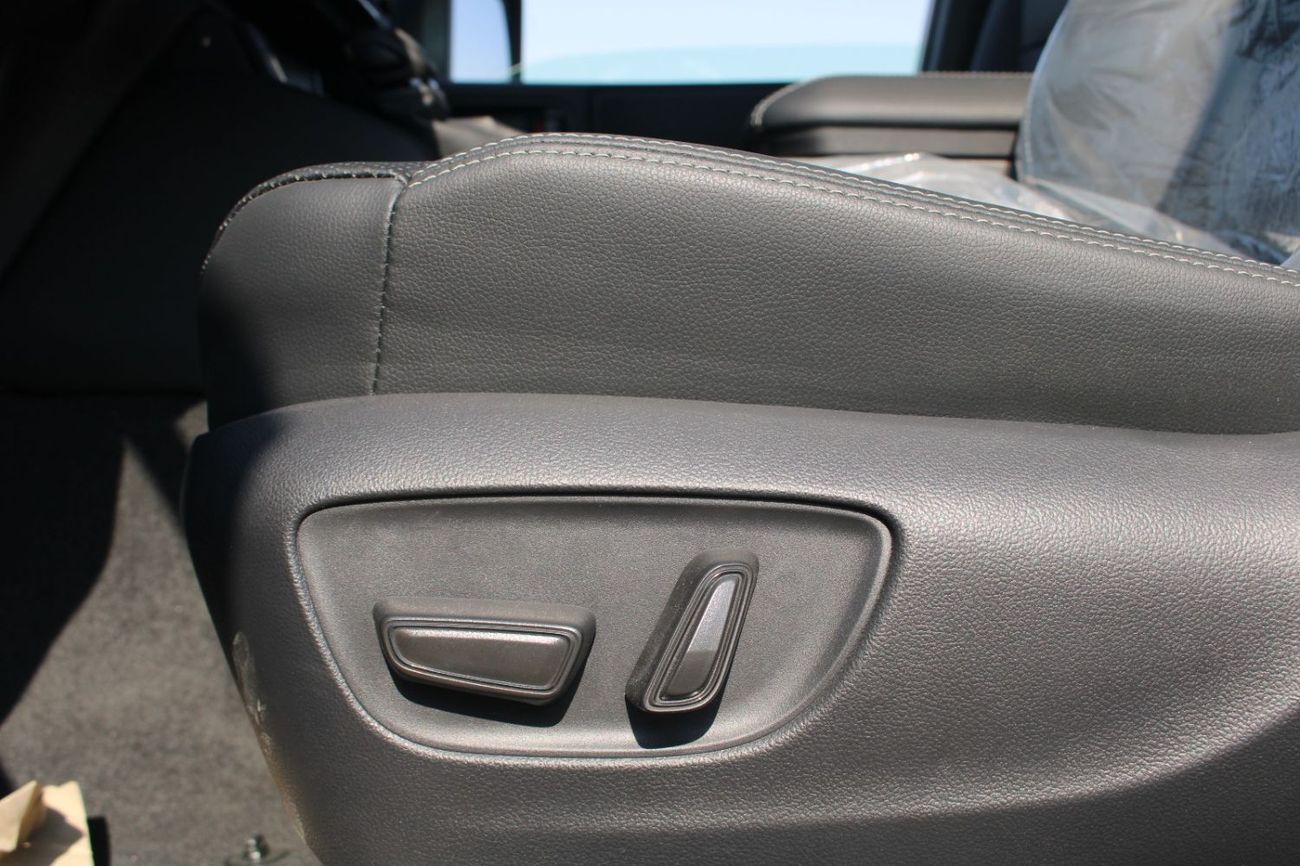 تويوتا برادو TOYOTA PRADO 2.7L PETROL 4WD LIMITED AUTO