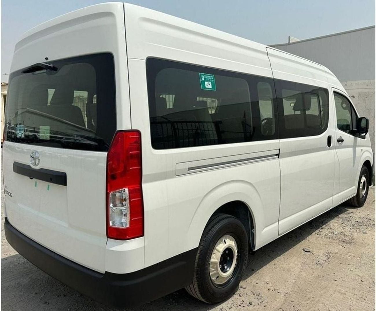 تويوتا هاياس GL TOYOTA HIACE 3.5 PASSENGER MANUAL TRANSMISSION 2025 MODEL