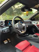 مرسيدس بنز CLA 250 Premium + 2.0L