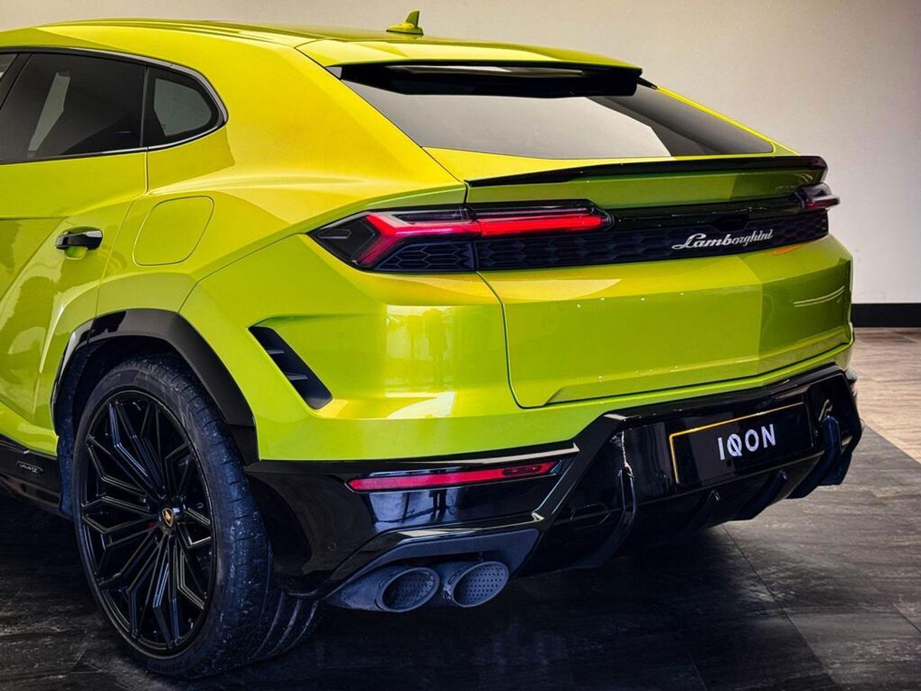 Lamborghini Urus Lamborghini Urus 4.0 V8 BiTurbo 25.9kWh SE Auto 4WD (EXPORT ONLY) RIGHT HAND DRIVE
