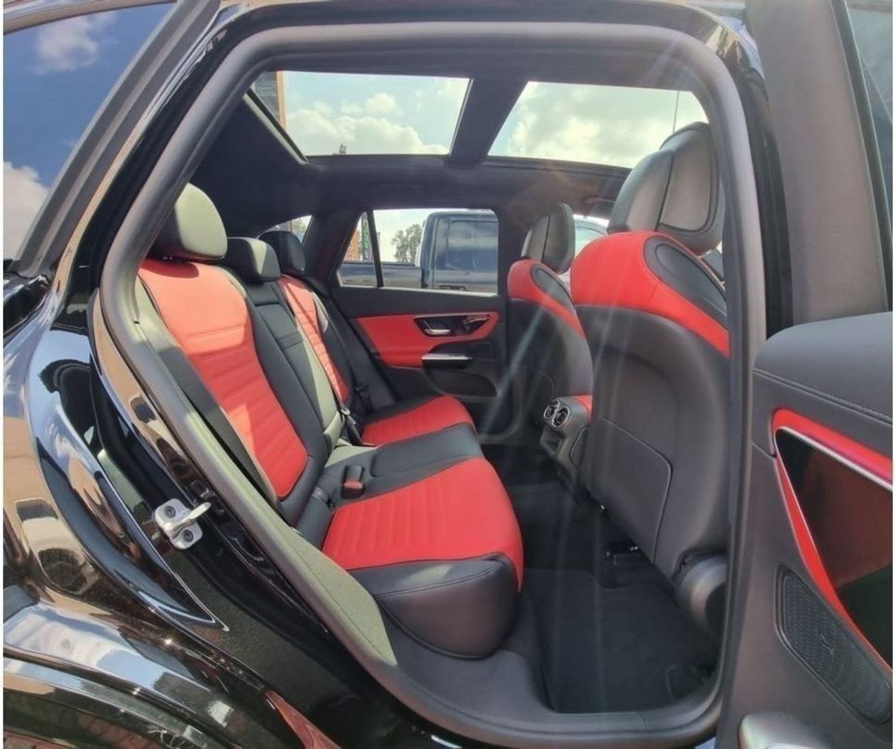 Mercedes-Benz GLC 200 AMG SUV 2023 Radical change