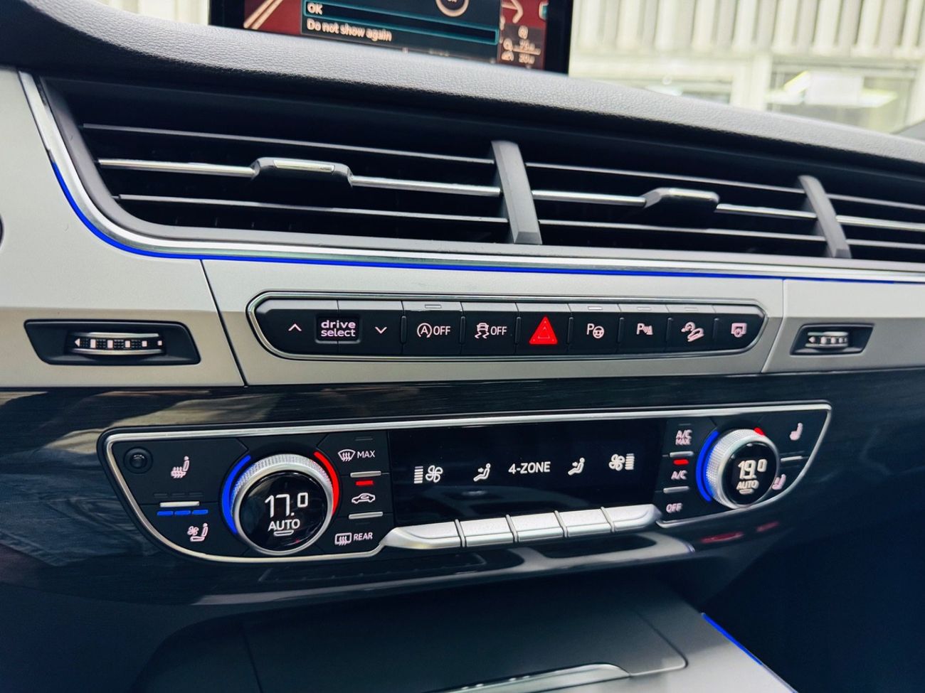 أودي Q7 45 TFSI quattro Luxury 3.0L