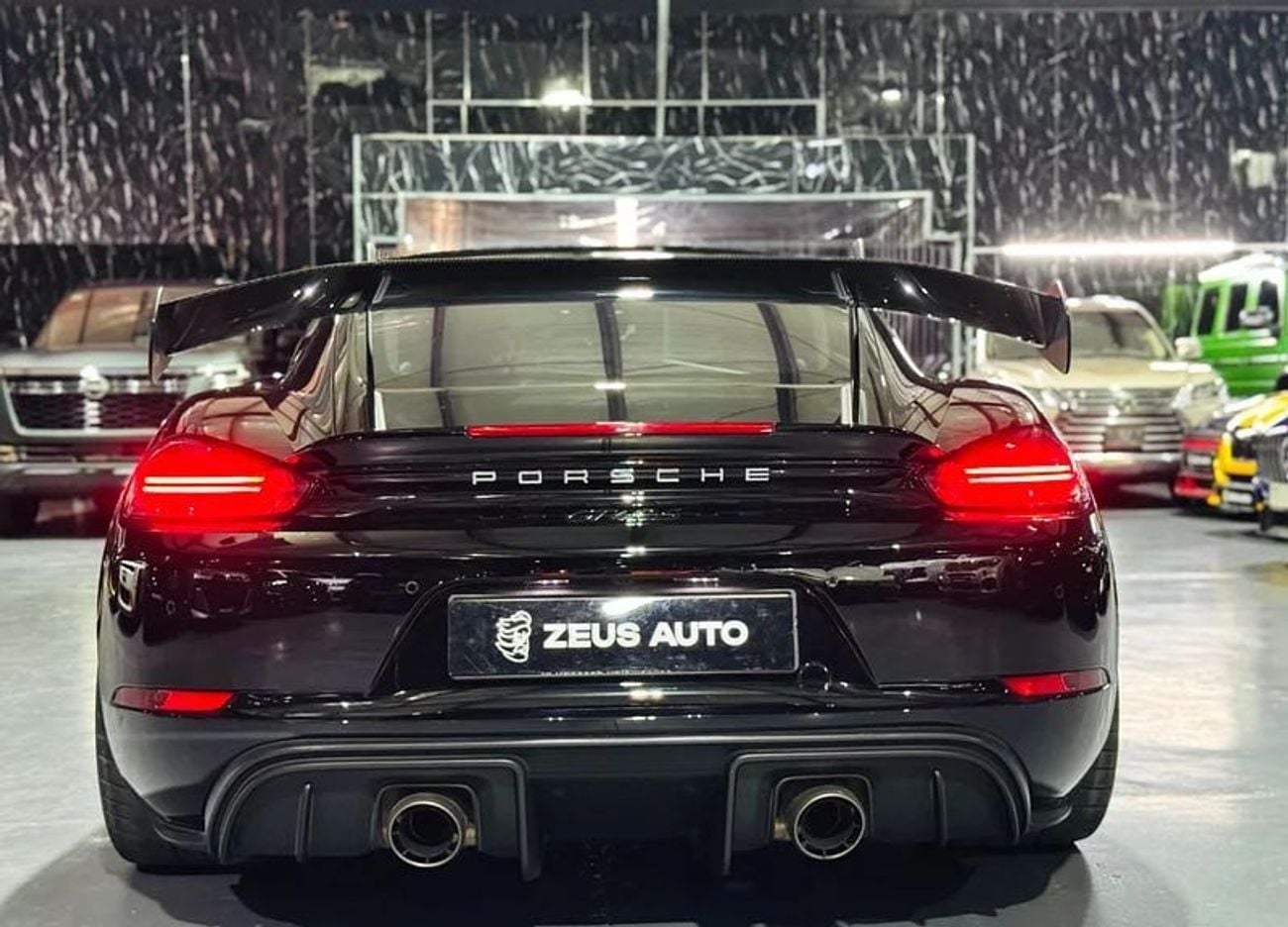 Porsche 718 Cayman GT4 RS 4.0L (493 HP) A/T
