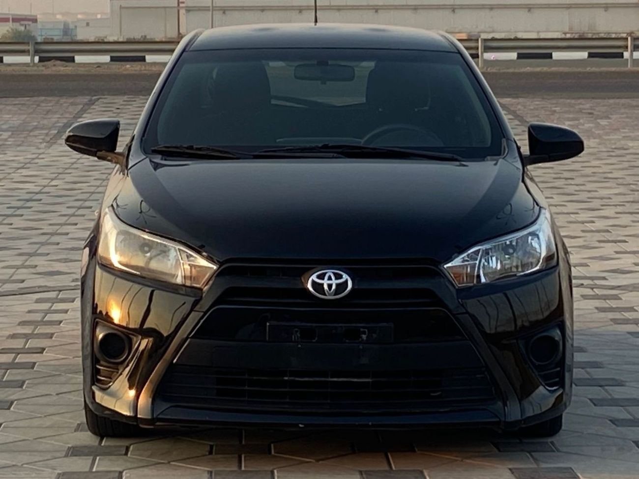 Toyota Yaris TOYOTA YARIS SE MODEL : 2016 MILEAGE : 129,000 K/M PRICE : 27,000 DIRHAMS GULF SPECIFICATIONS Withou