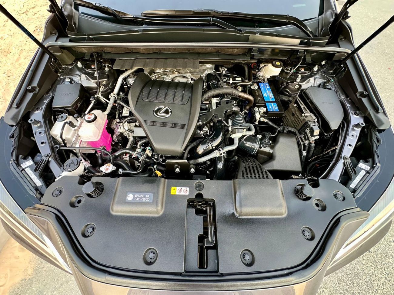 Lexus NX350 Premium - AWD Full Option