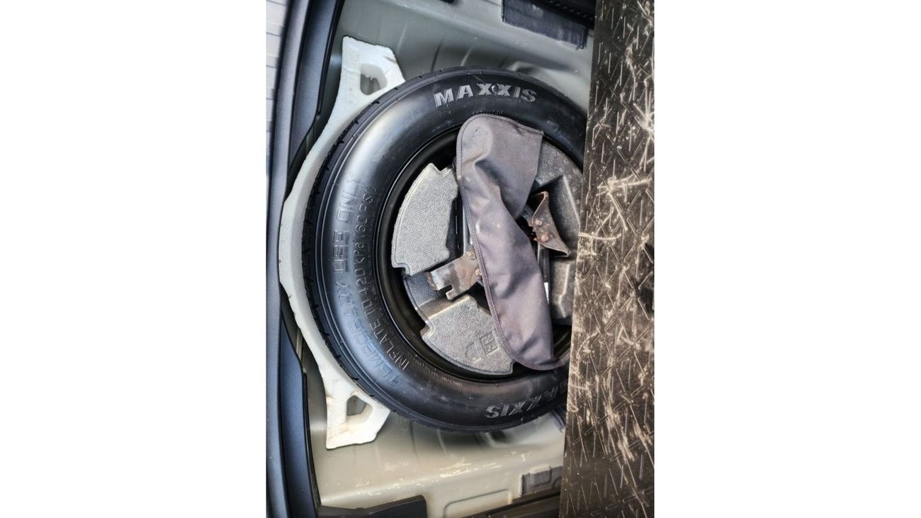 Toyota RAV4 TOYOTA RAV4 XLE 2021