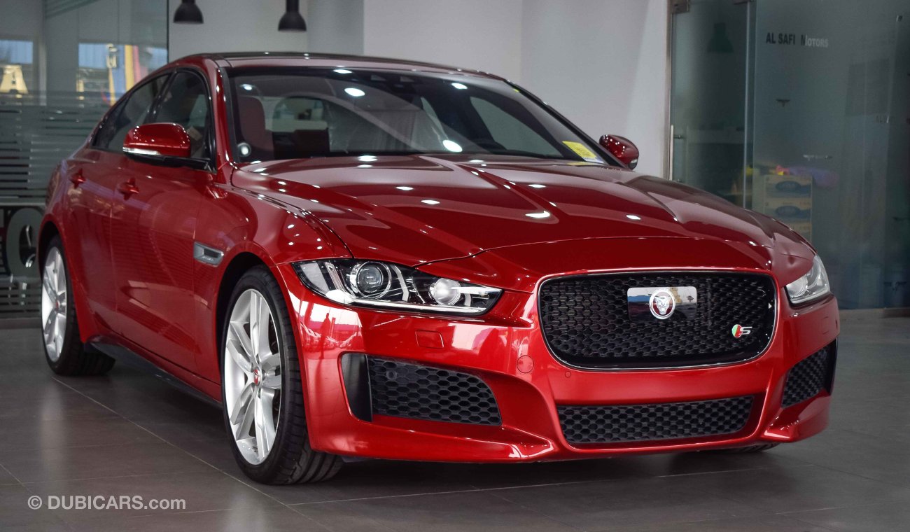 Jaguar XE S