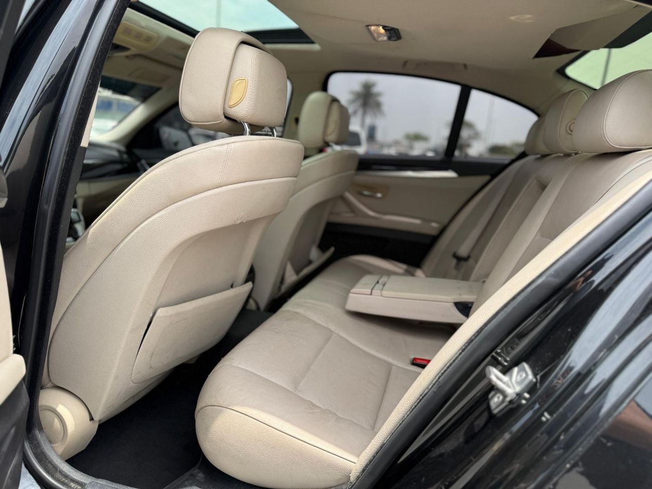 بي أم دبليو 528i Exclusive M Sport 2.0L
