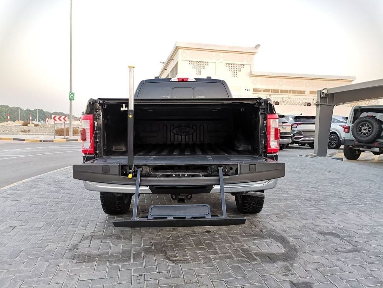 Ford F 150 Lariat 3.5L Ford F-150 Lariat ( XL ) - 2022 - Black