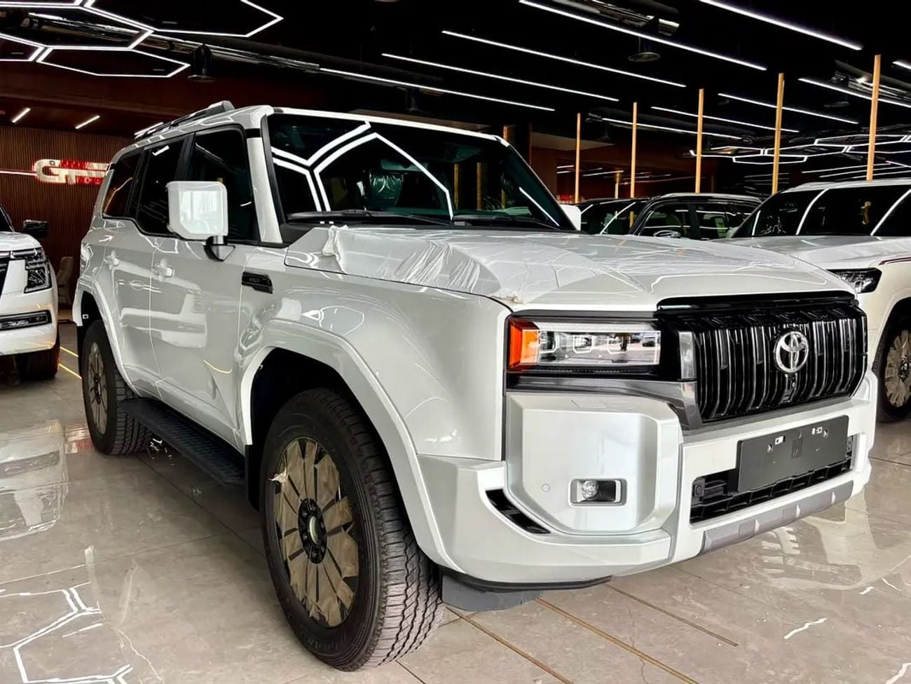 Toyota Prado LUXURY VX European Specs