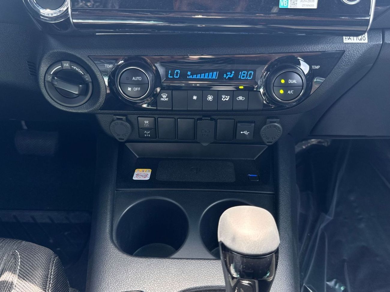 تويوتا هيلوكس 