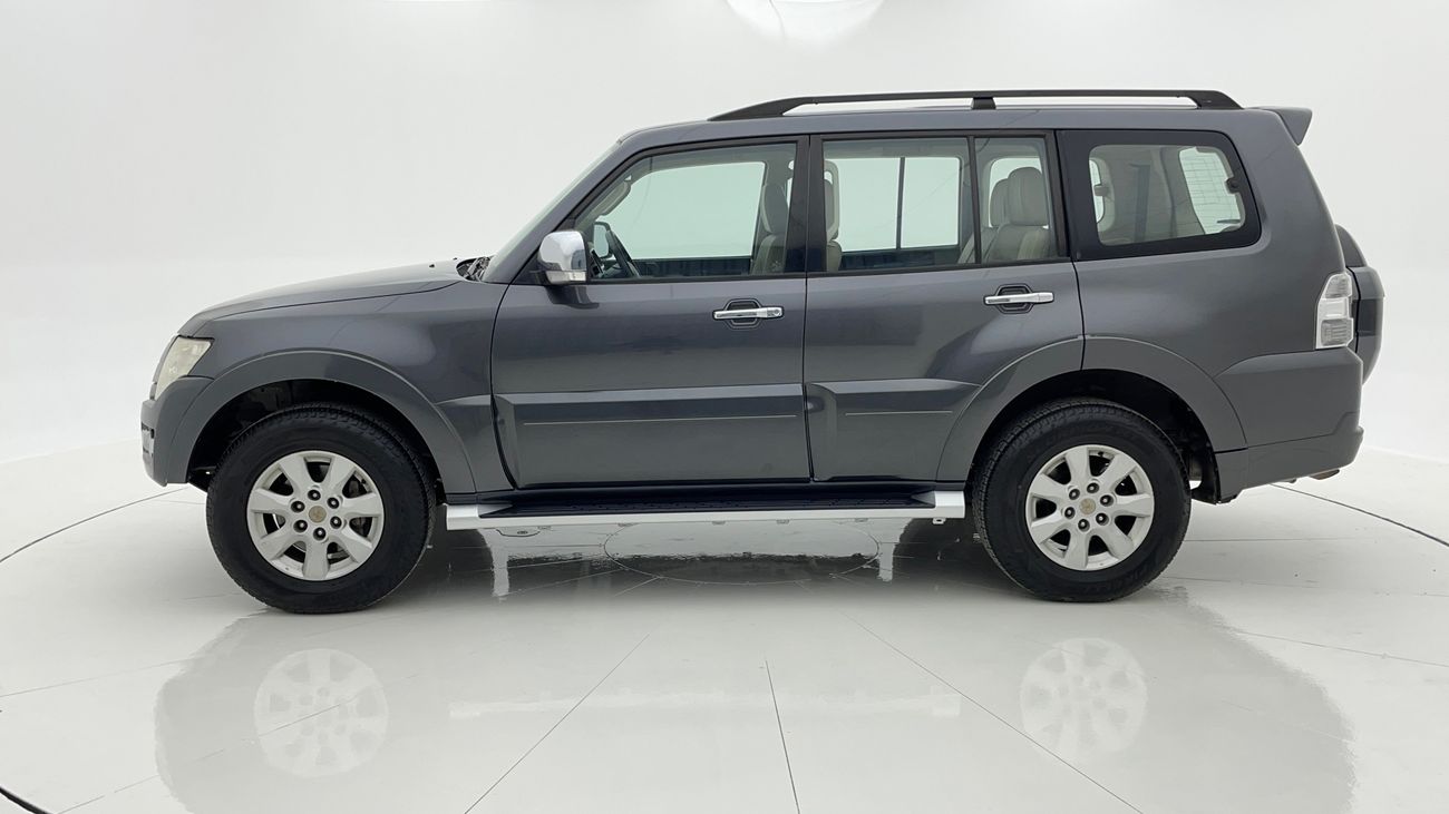 Mitsubishi Pajero GLS MIDLINE 3.8 | Zero Down Payment | Free Home Test Drive