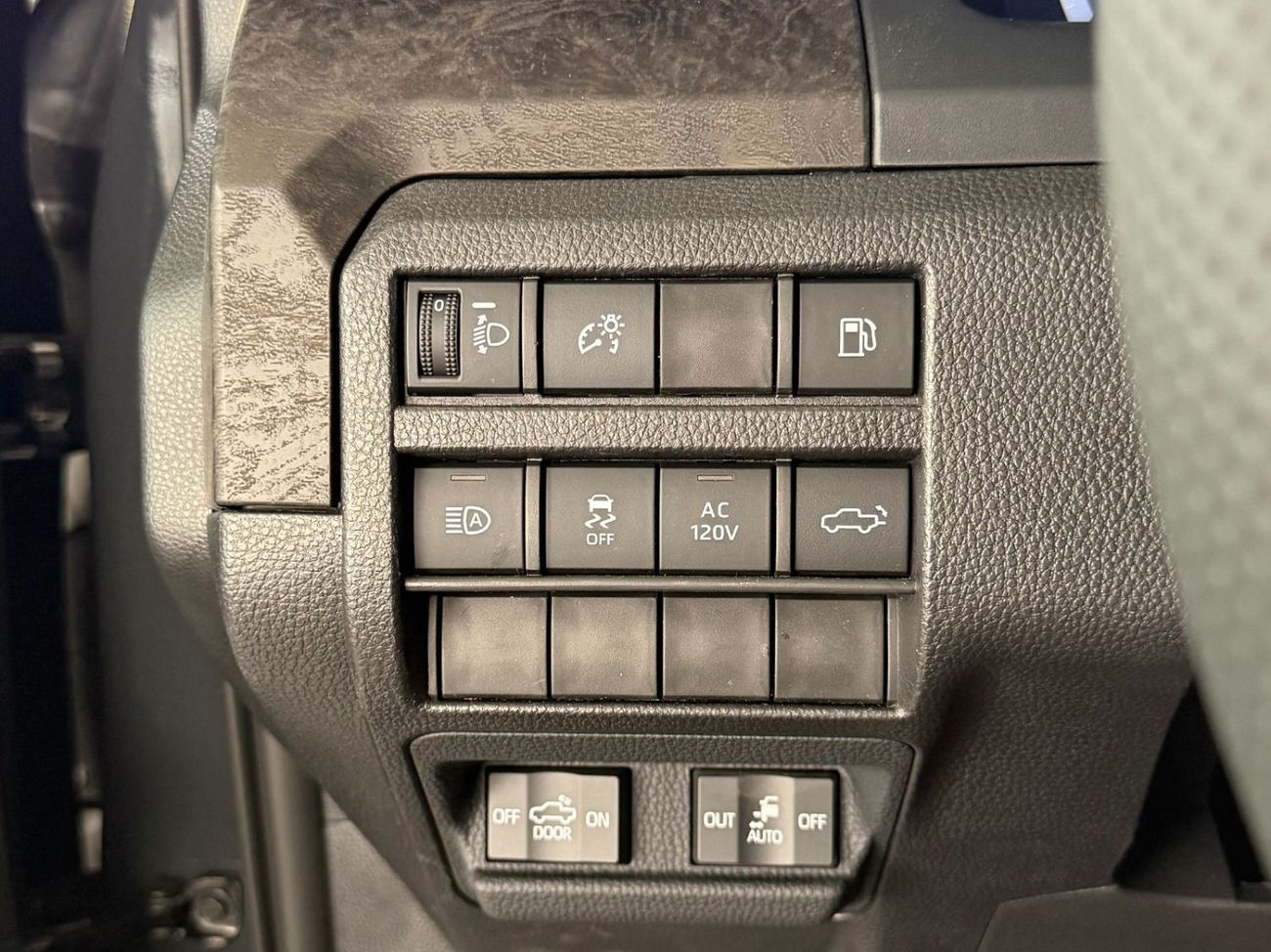 Toyota Tacoma LIMITED I-FORCE MAX HYBRID FULL