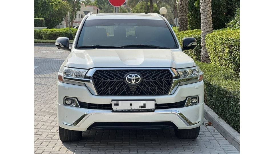 Used Toyota Land Cruiser VXR 5.7L 2018 for sale in Dubai 760470