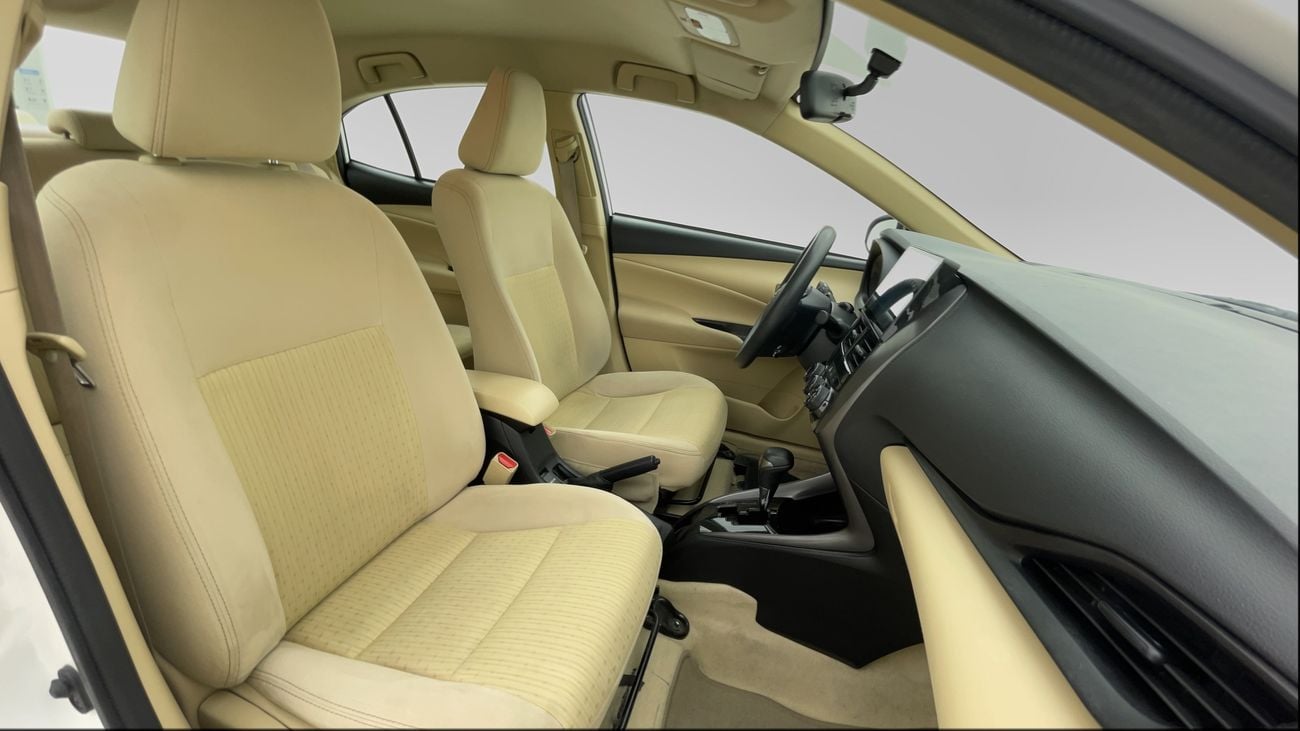 تويوتا يارس 2022 SE | AED 611/Month | 0 DP | 30 Day Return | Warranty | Service History