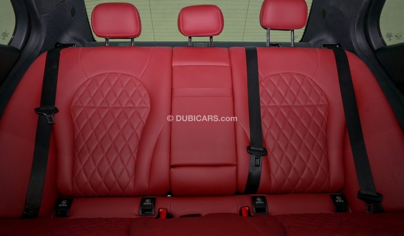 مرسيدس بنز C 300 C63S Bodykit