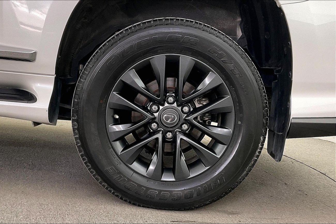 لكزس GX 460 Platinum | شامل الضمان | 0 ﺪﻔﻋﺓ ﺃﻮﻟﻯ