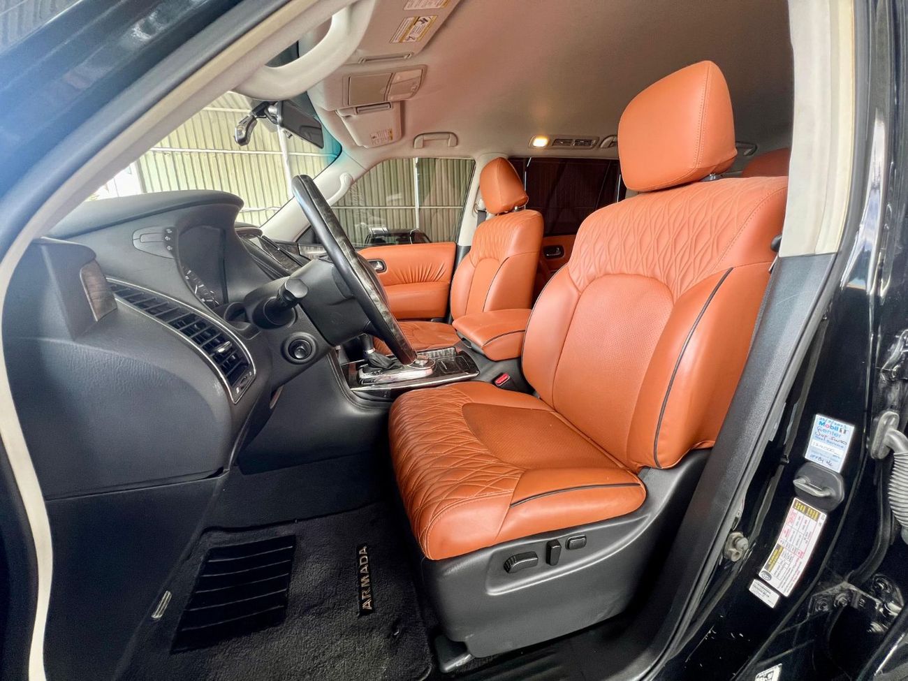 Nissan Armada Armada Le big engine 4+4