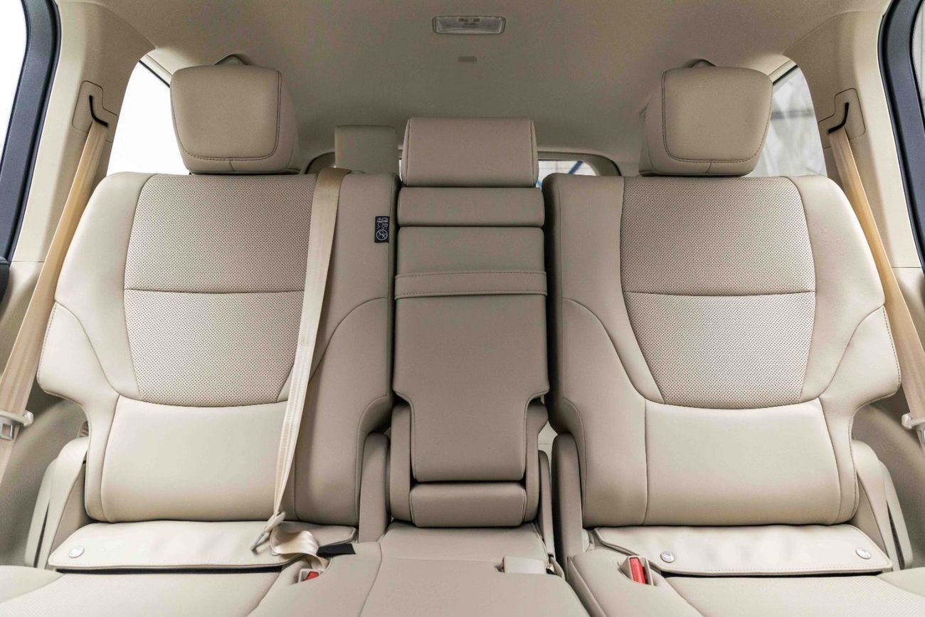 تويوتا لاند كروزر GXR 4.0L - Black Inside Beige | Export Only