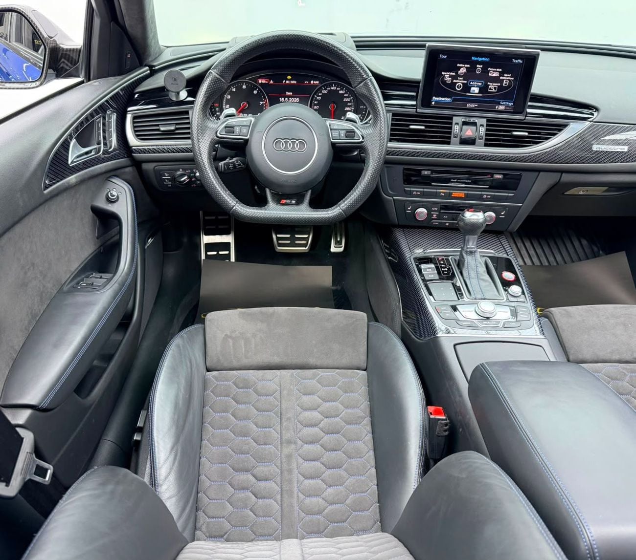 أودي RS6 2018 Audi RS6 Quattro, Service History, Carbon Fiber Package, Fully Loaded, Excellent Condition