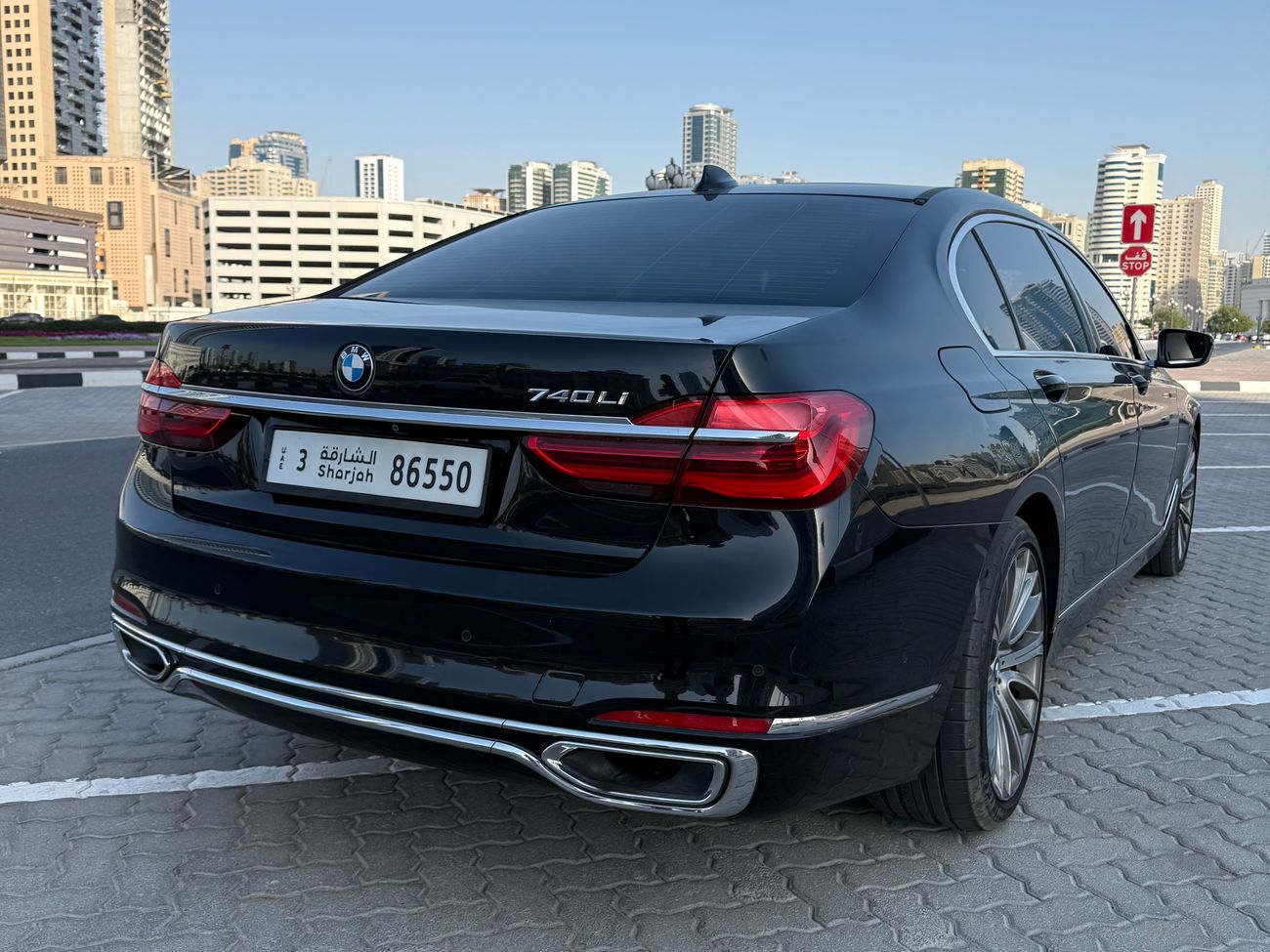 BMW 740Li