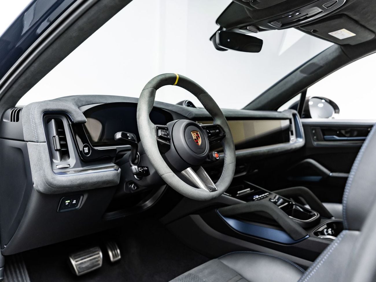 Porsche Cayenne 2025 Porsche Cayenne Turbo GT, Twin-Turbocharged 4.0 V8, 631 bhp, 8-Speed Auto PDK