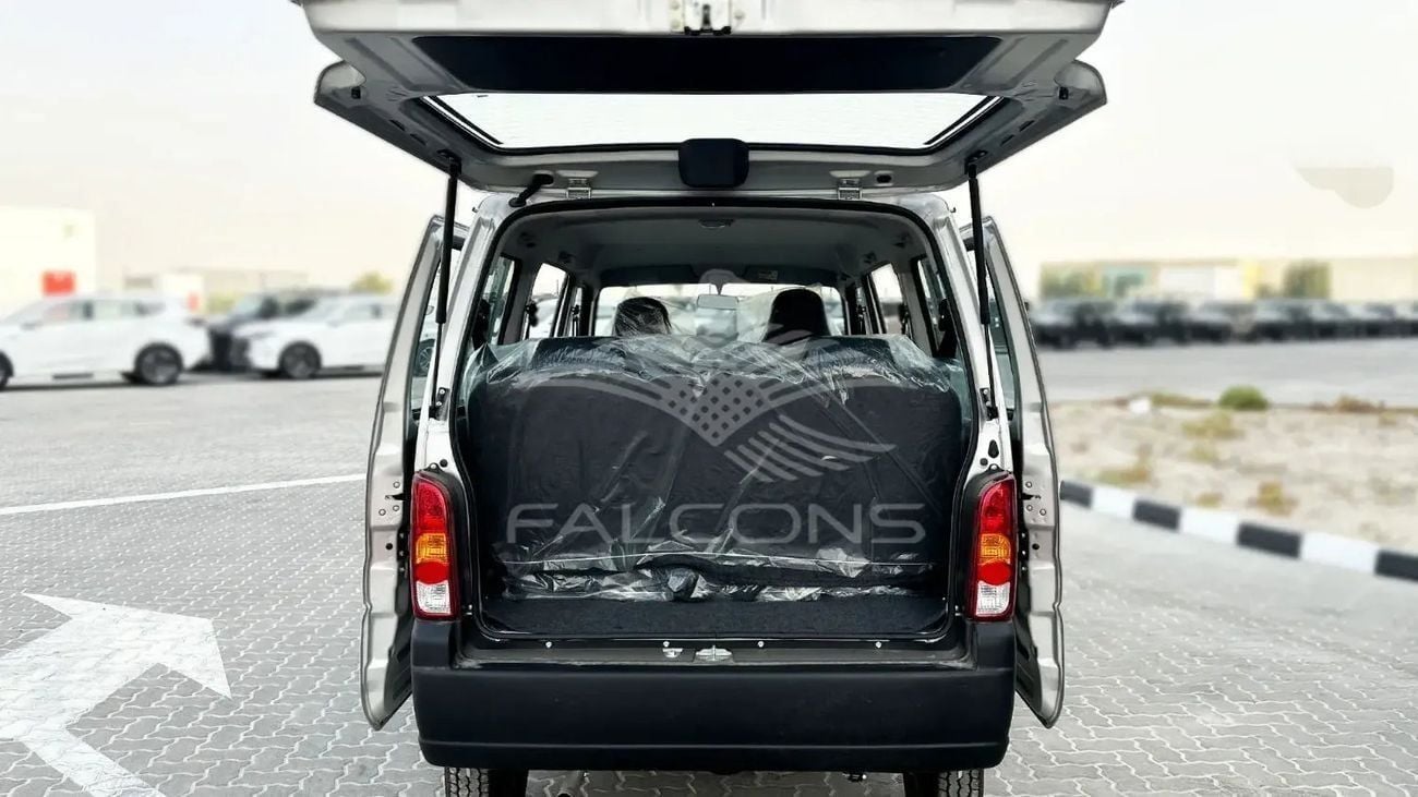 Suzuki EECO SUZUKI EECO 1197 cc K12N  7 STR MT