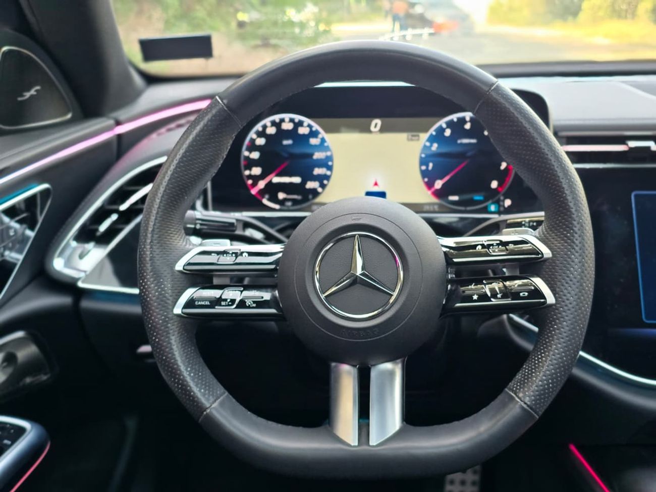 Mercedes-Benz E300 MERCEDES E-300 2024 // ORGINAL PAINT // LOW MILEAGE // PERFECT CONDITION // FULL OPITION