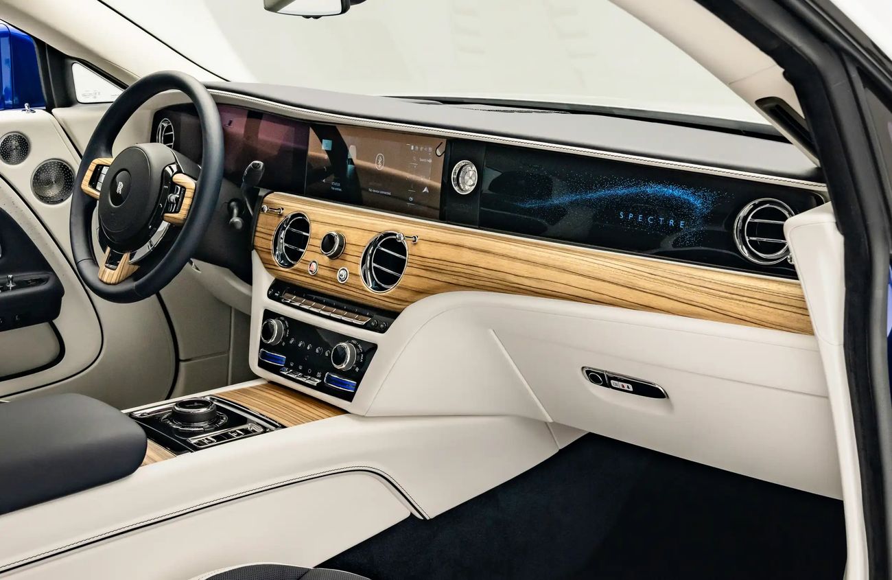 رولز رويس سبيكتر Dual Electric Motors | Warranty