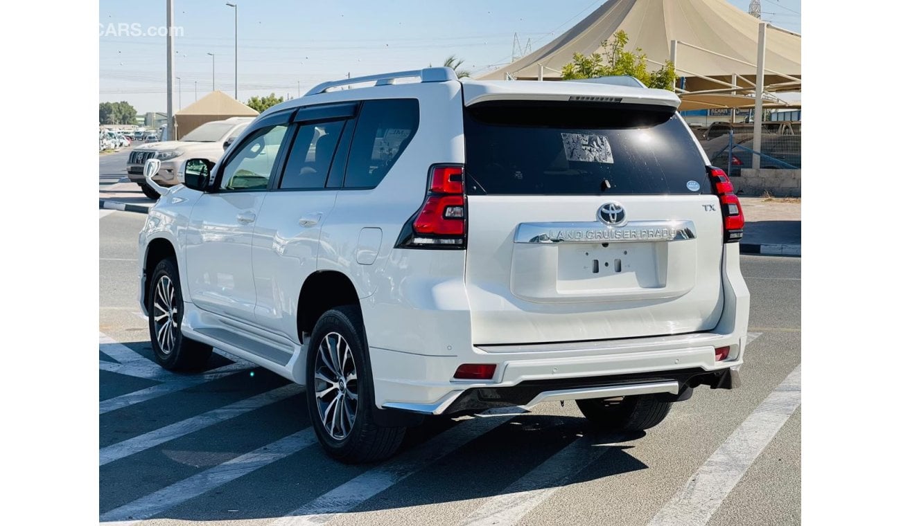 تويوتا برادو TOYOTA PRADO PETROL ENGINE MODEL 2017 WHITE COLOUR