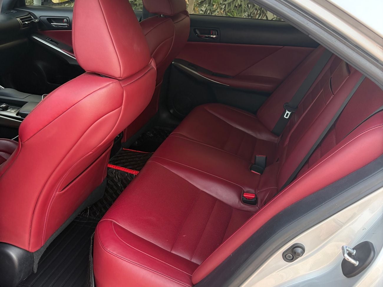 Lexus IS350 F SPORT PLATINUM