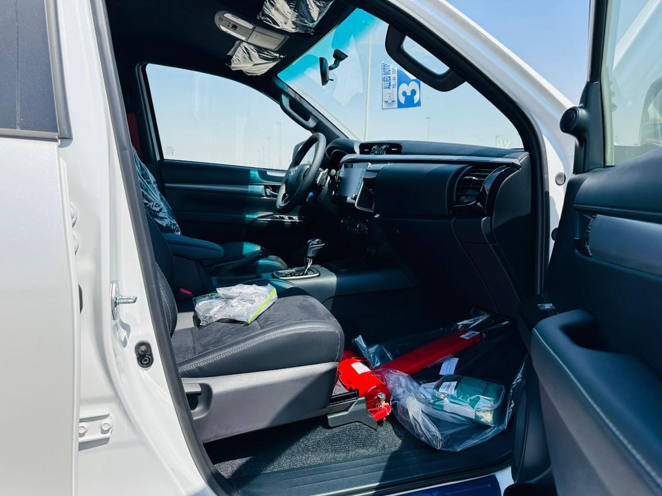 تويوتا هيلوكس TOYOTA HILUX D/CAB P/UP 4X4 4.0L PETROL GR-S WITH REAR STEP 2025