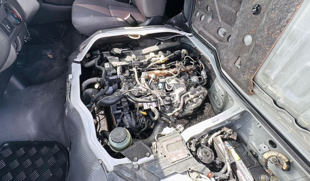 Toyota Hiace EXCELLENT CONDITION | NUDGE BAR | RHD | 2017 | 3.0L DIESEL ENGINE | MANUAL TRANMISSION | 14 SEATERS