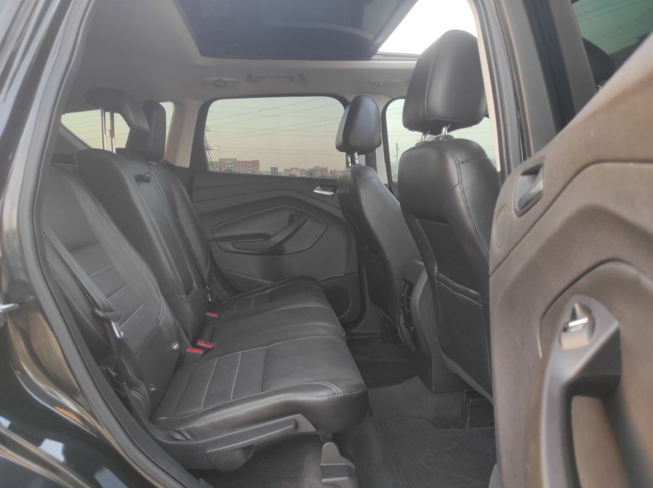 Ford Escape Ford escape 2014 Gcc V4 1.6 full options no1 panoramic