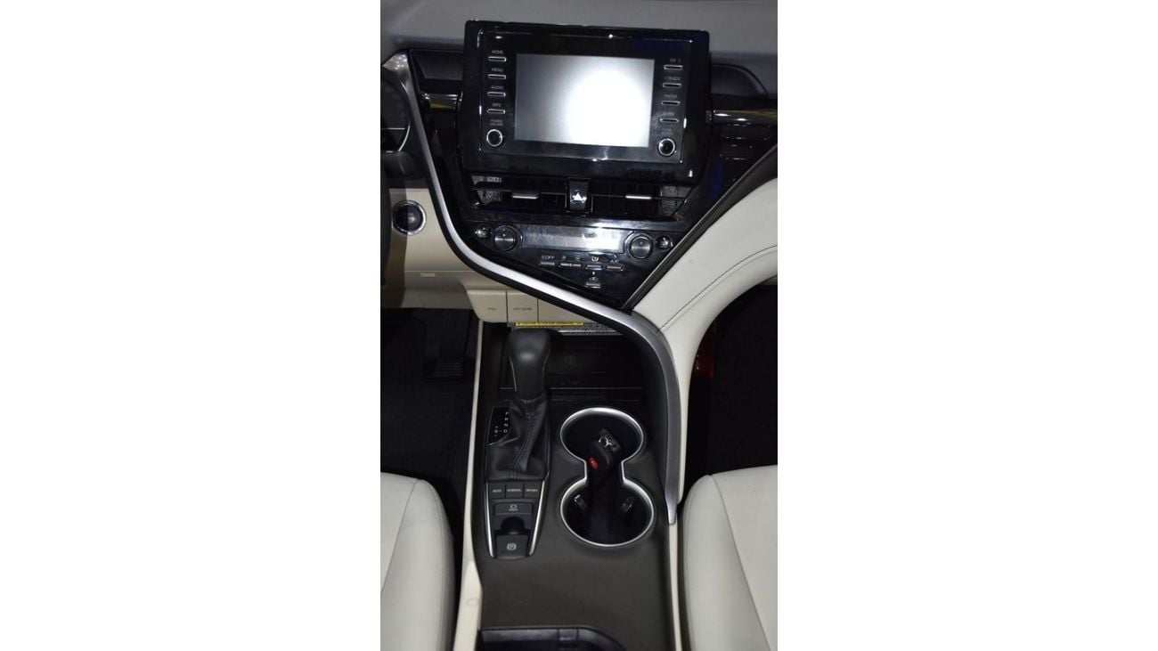تويوتا كامري EXCELLENT DEAL for our Toyota Camry Grande SE+ ( 2022 Model ) in White Color GCC Specs