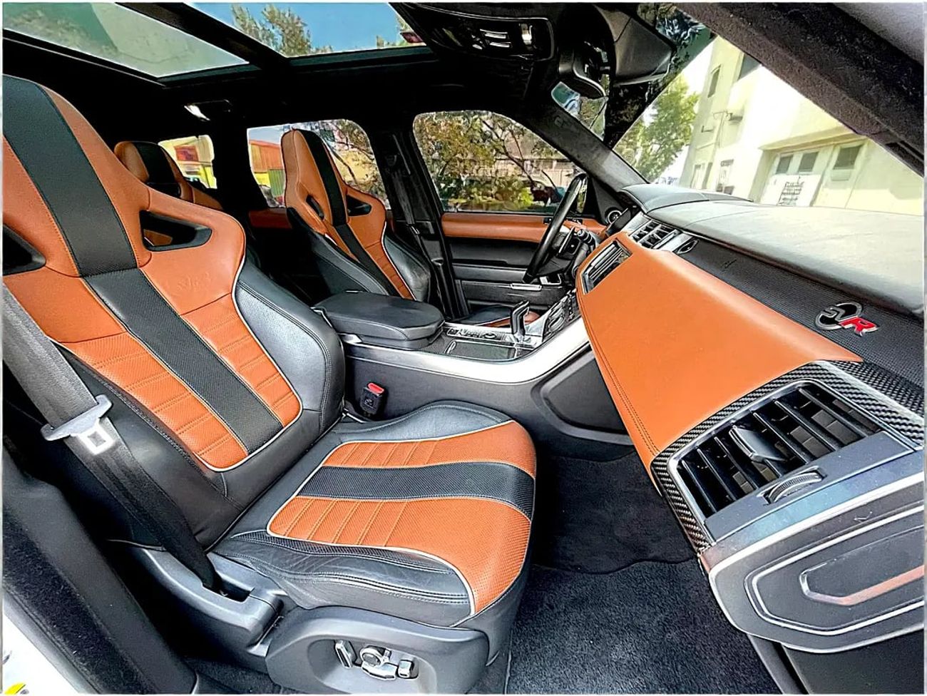 لاند روفر رينج روفر سبورت SVR 5.0L (550 HP) RANGE ROVER | SVR | 5.0L V8 | SUPERCHARGED | GCC | | ORIGINAL PAINT