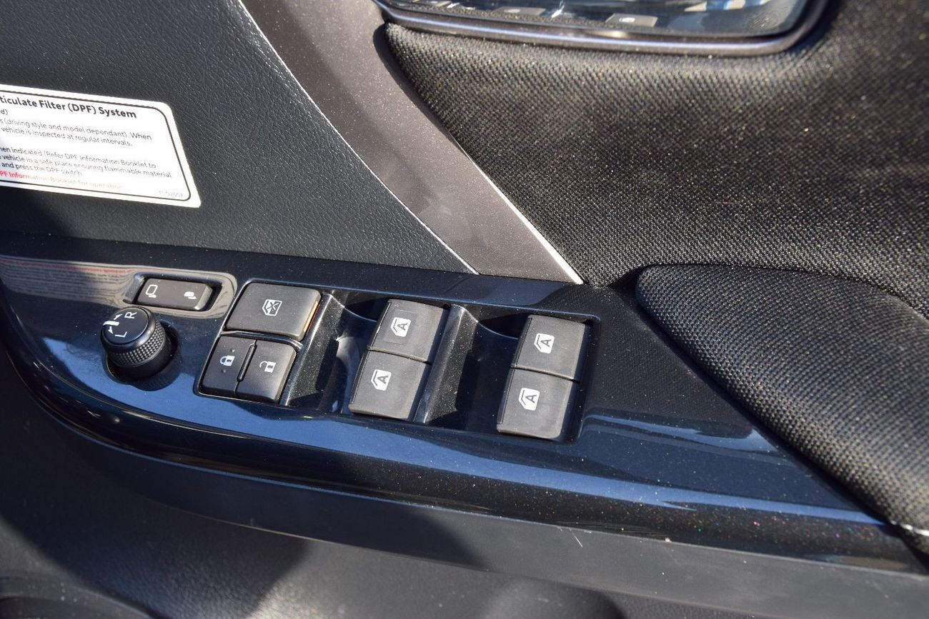 تويوتا فورتونر VX2 plus 4X4 Diesel 2.8L