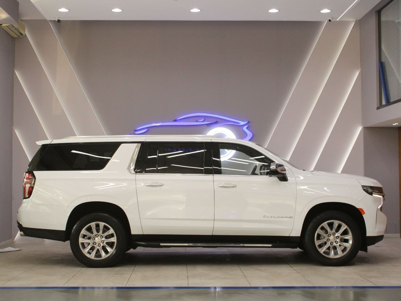Chevrolet Suburban Premier 5.3L Premier | VIP Seats