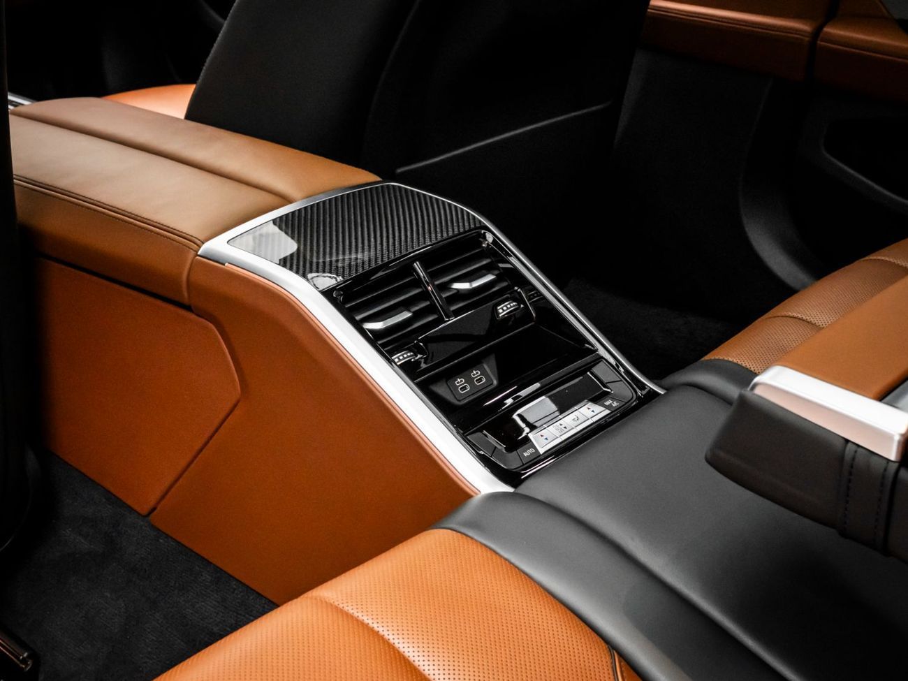 BMW 840i 2023 BMW 840i xDrive, 2027 BMW Warranty + Service Contract, Low KMs, GCC