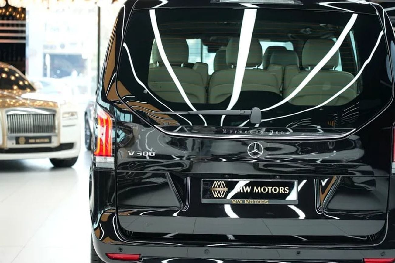Mercedes Benz V300 Mercede-Benz V 300 AVANTGARDE | GCC 0km | Agency Warranty | 360 View | 64 colors Ambeint Lights