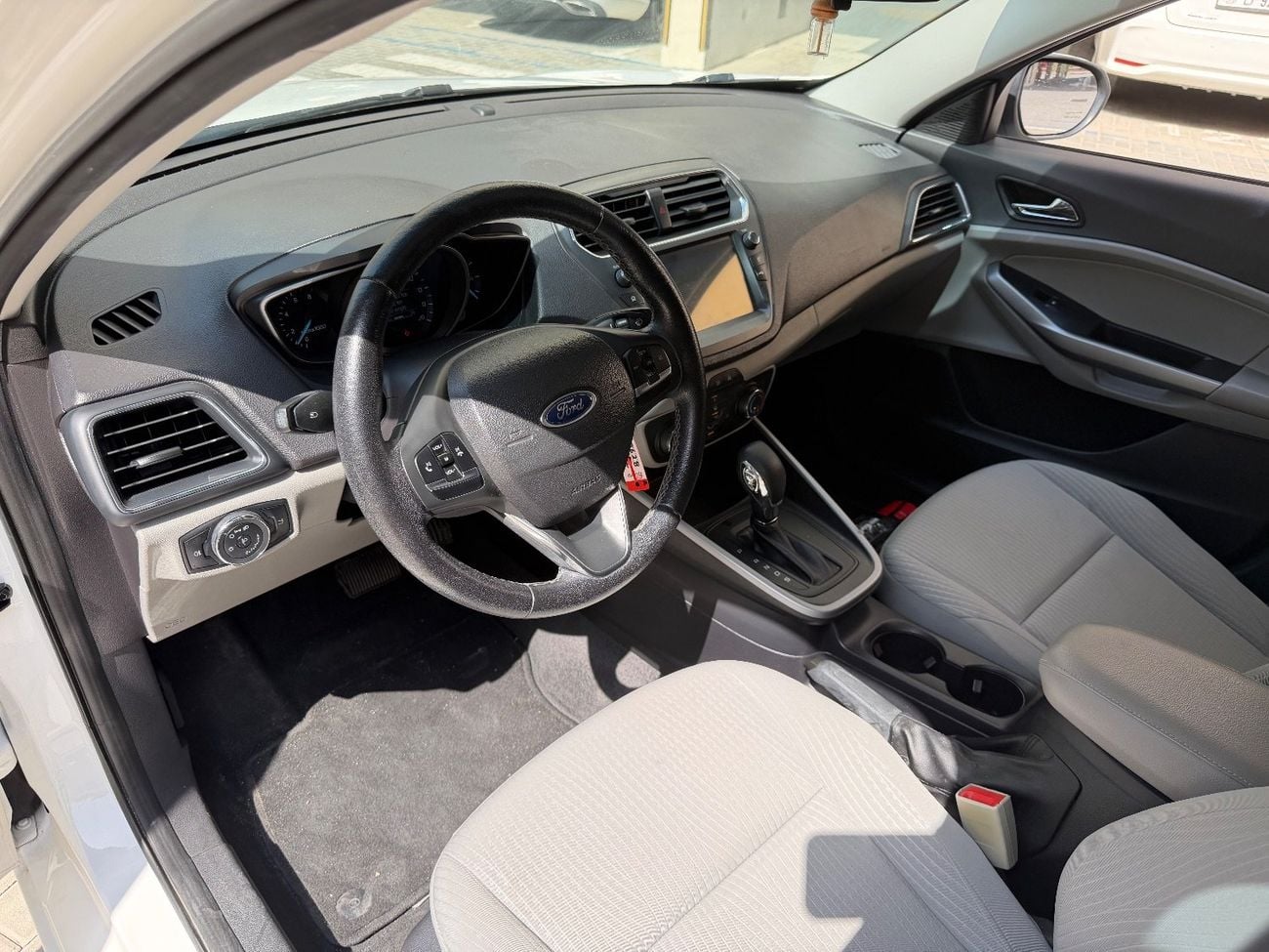 فورد إسكورت