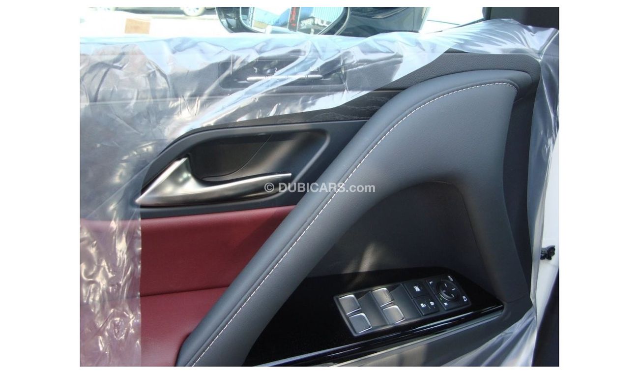 لكزس LX 600 لكزس LX 600 سيجناتشر