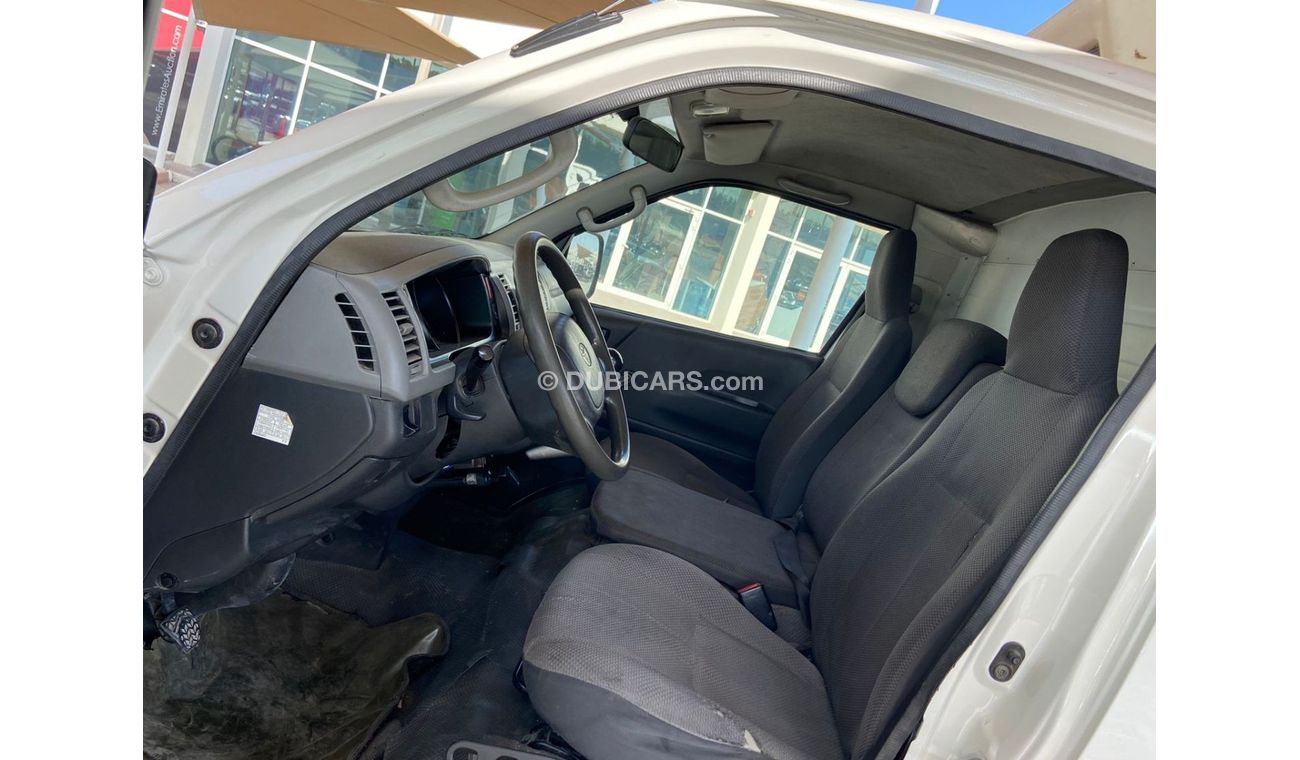 Toyota Hiace Toyota hiace 2013 chelr g cc good condition