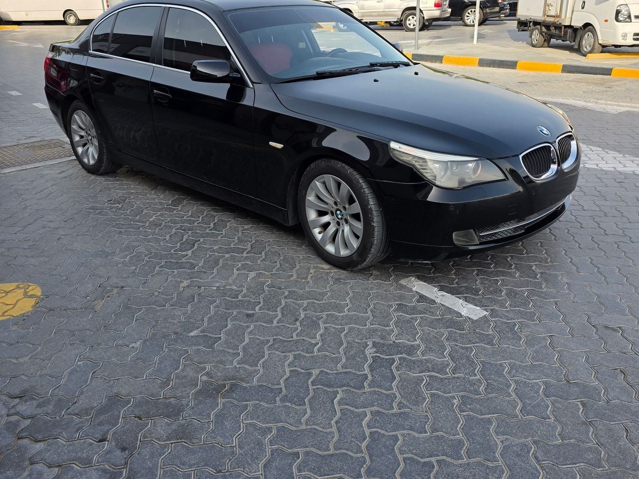 BMW 523i