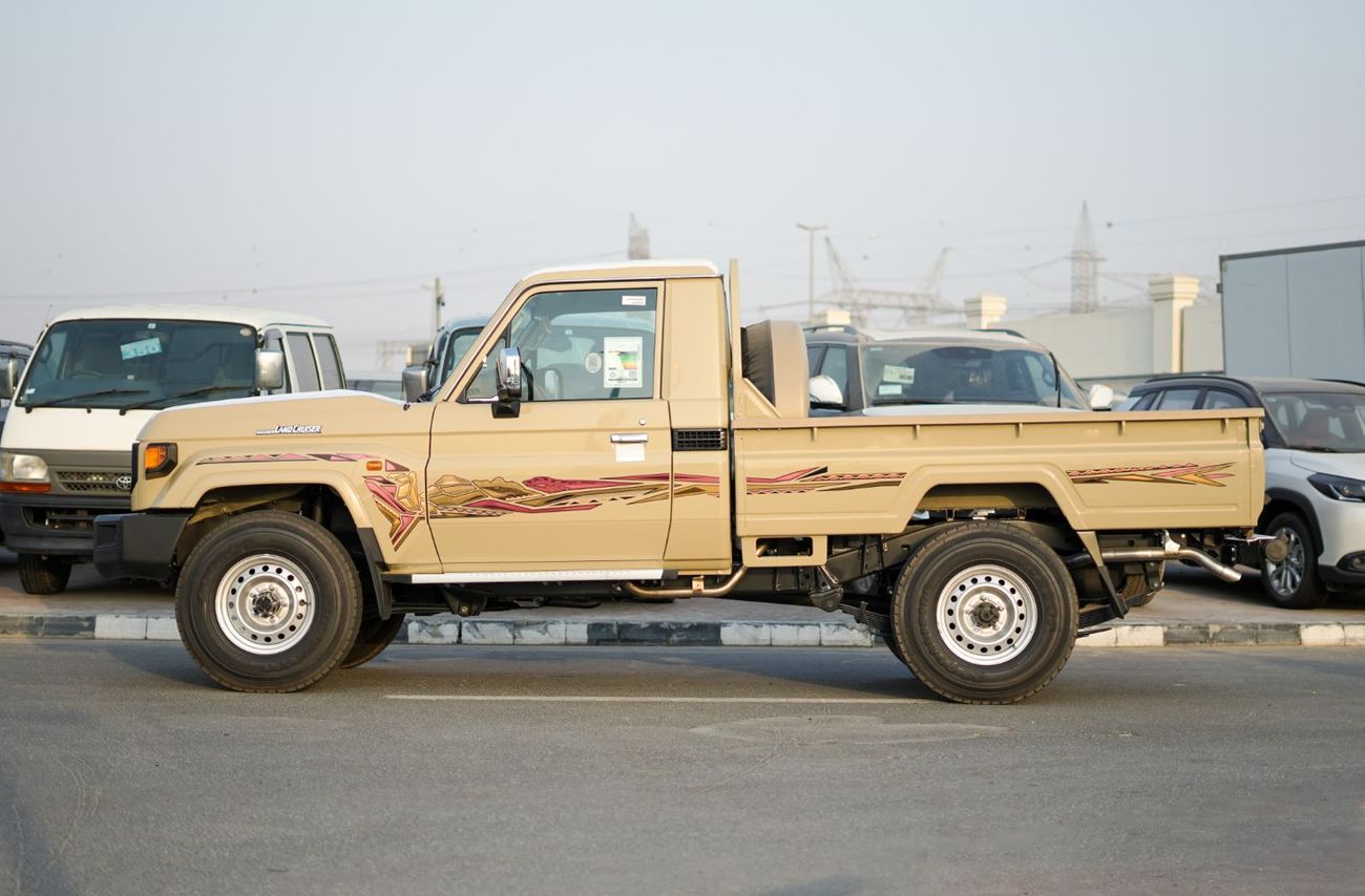 Toyota Land Cruiser Pick Up 2025 Toyota Land Cruiser LC 79 4.0L AT Petrol Basic (Beige)